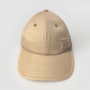 Burberry Check Pattern Cap in Beige and Black